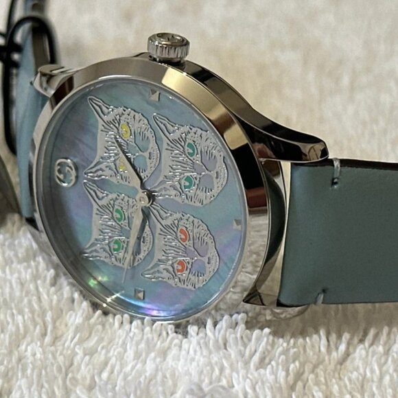 GUCCI LIMITED EDITION VERY RARE, Feline Heads, Mother-of-Pearl Dial Ladies Watch main image 4
